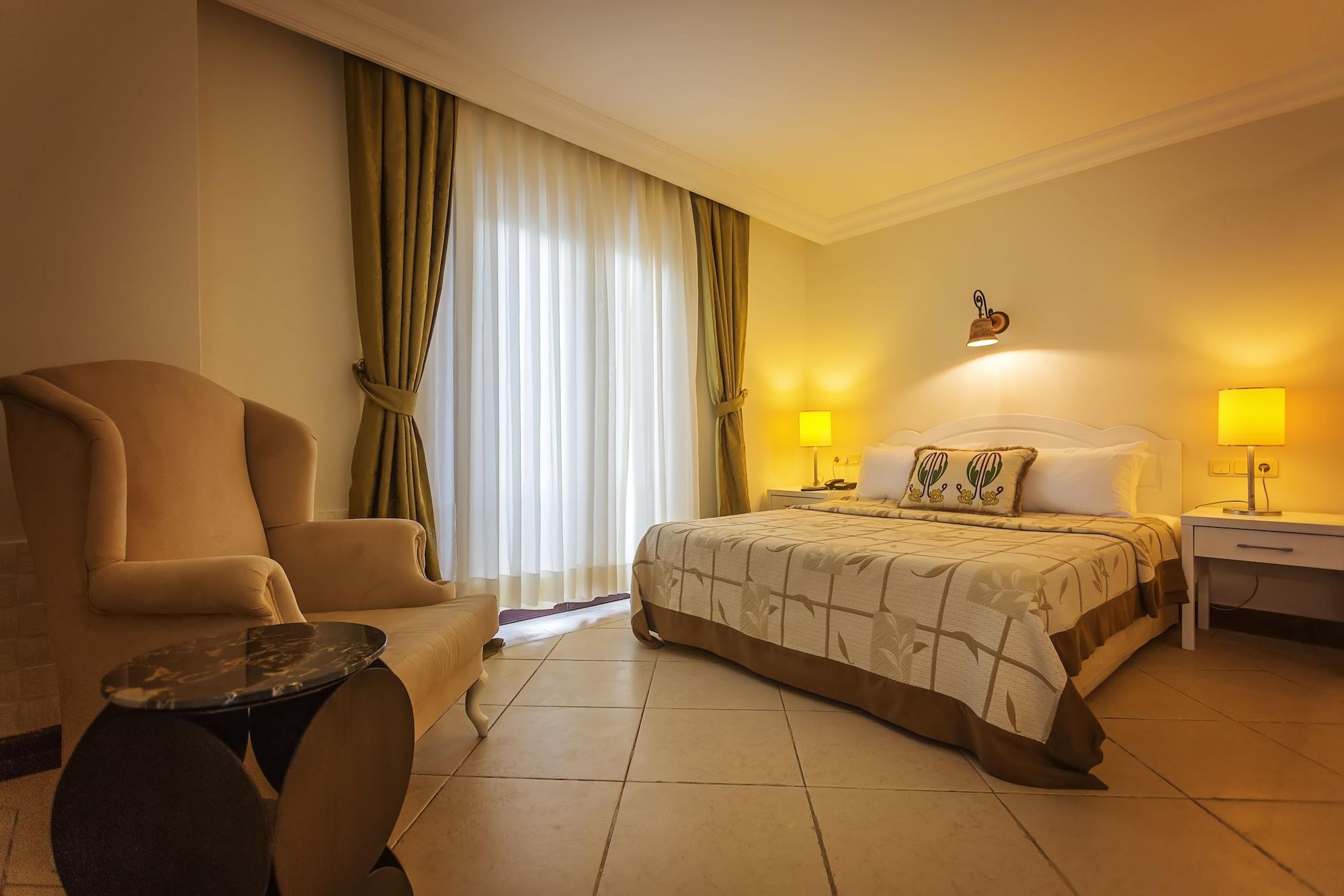 Paradise Garden Hotel 厄吕代尼兹 外观 照片