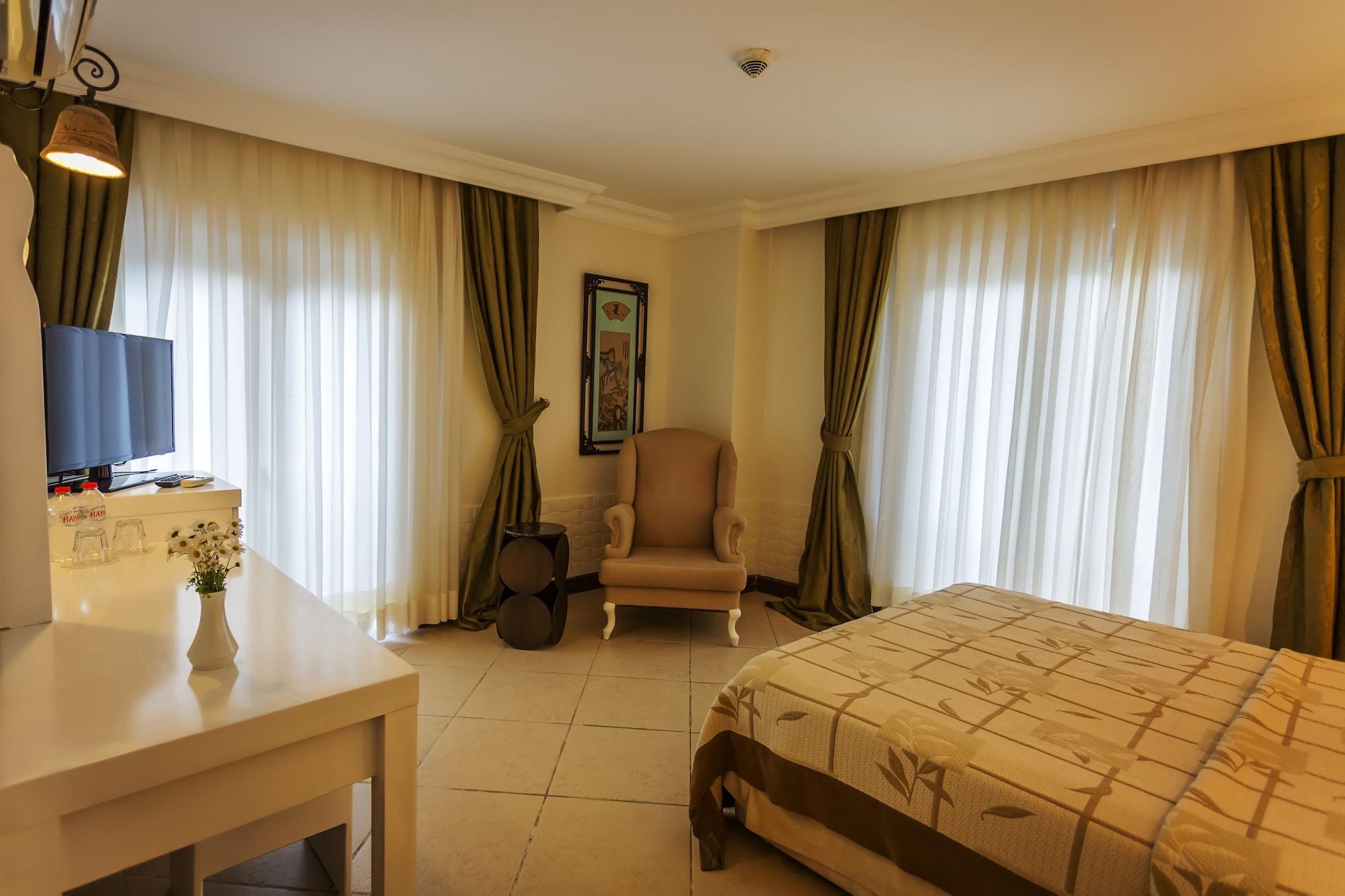 Paradise Garden Hotel 厄吕代尼兹 外观 照片